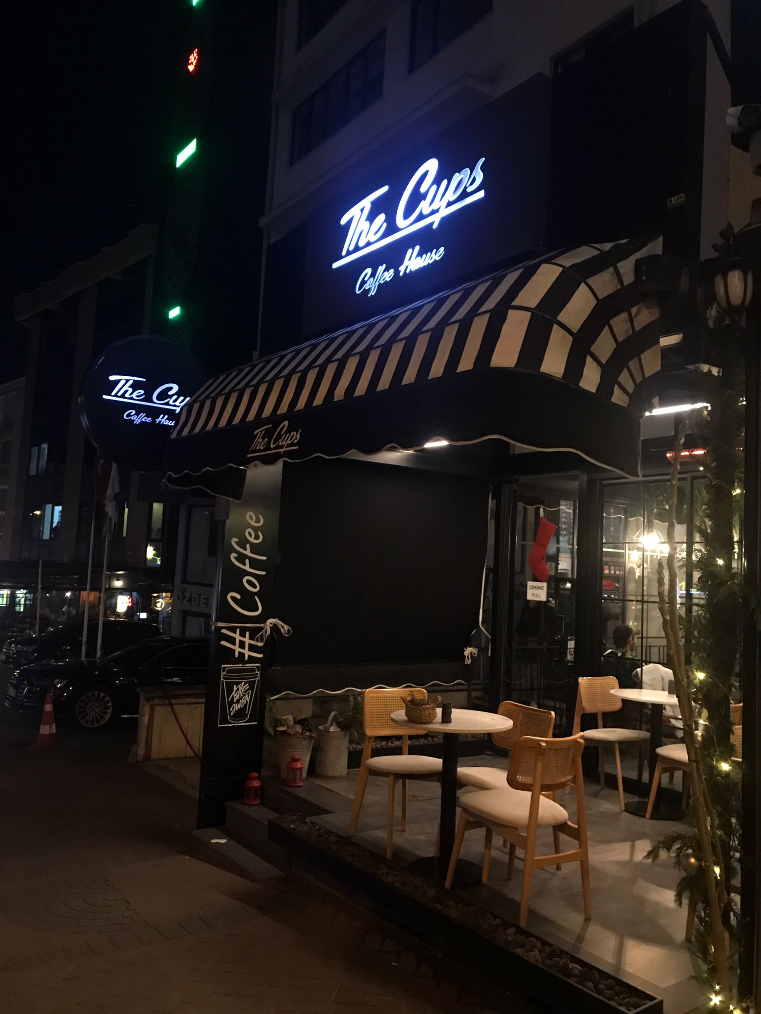 The Cups Coffee House