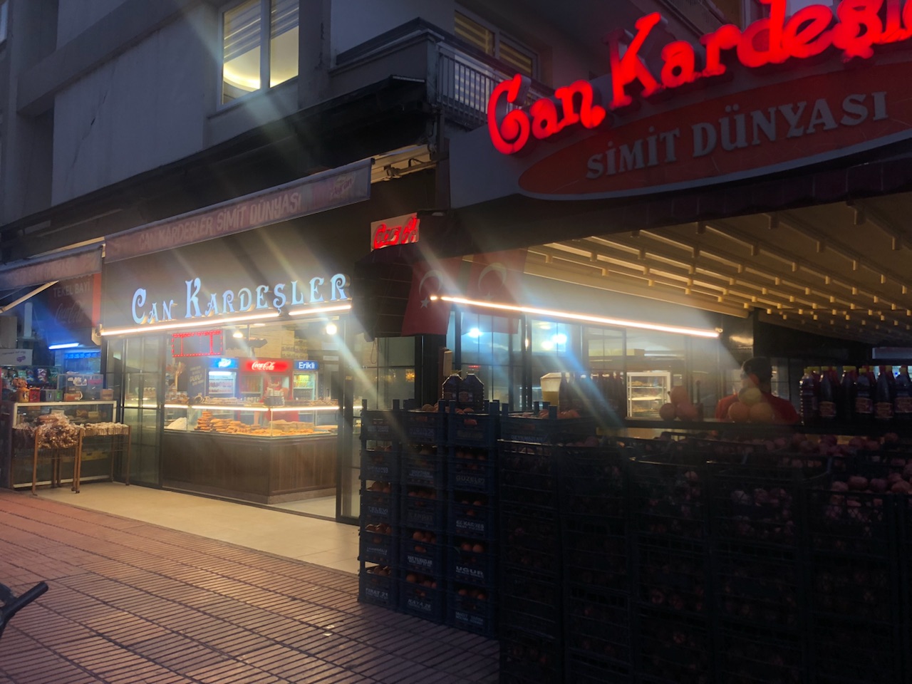 Can Kardeşler Simit