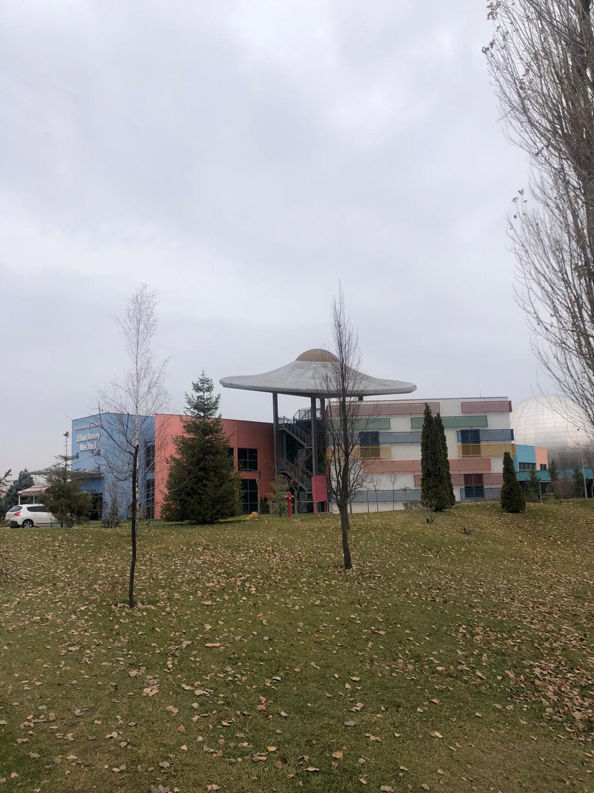 Eskişehir Büyükşehir Belediyesi Bilim Deney Merkezi ve Sabancı Uzay Evi