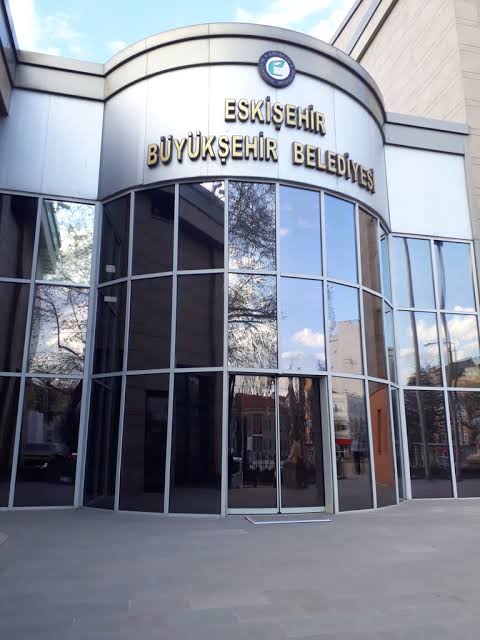 Eskişehir Büyükşehir Belediye Binası