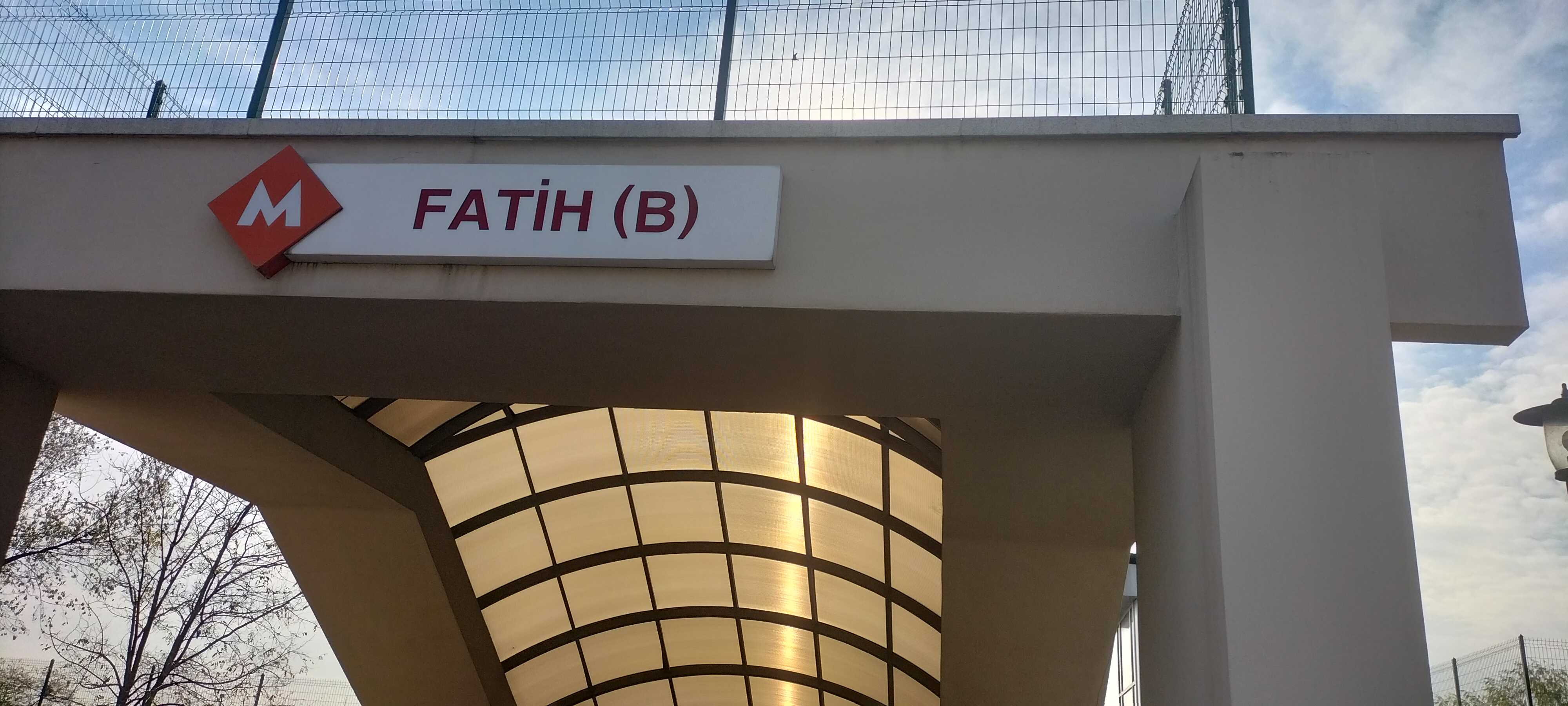 Fatih b kapısı Metro istasyonu